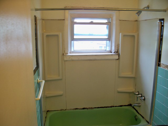 1958 Bathroom before remodeling